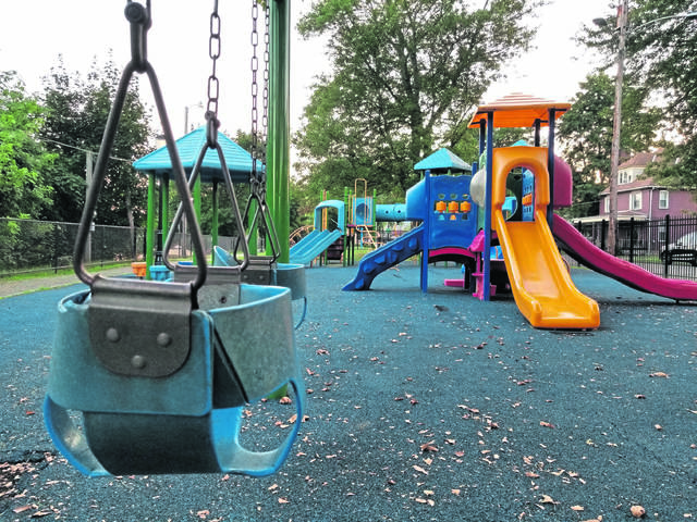 1198999_web1_web-tarentumplayground