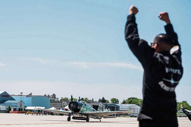 1201776_web1_gtr-AirShowImpact004-052519