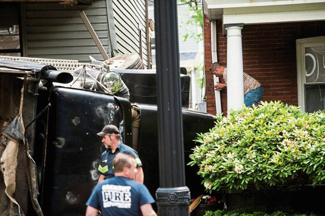 1217926_web1_vnd-dumptruck004-052919