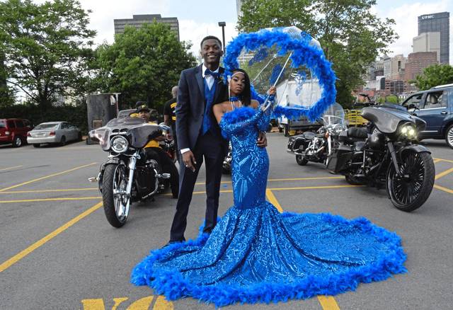 1221633_web1_Php-PHHSprom11-053019