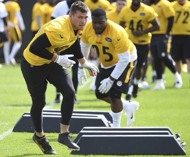 1222326_web1_gtr-steelers02-053019