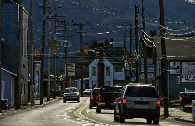 1223322_web1_VND-TrafficSignal2-030118