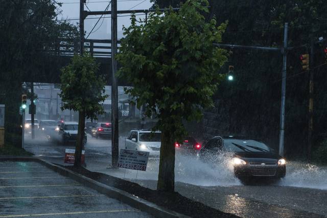 1223901_web1_GTR-Thunderstorm3-053019