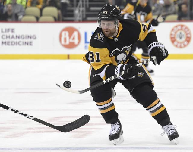 1237588_web1_gtr-pens05-103118