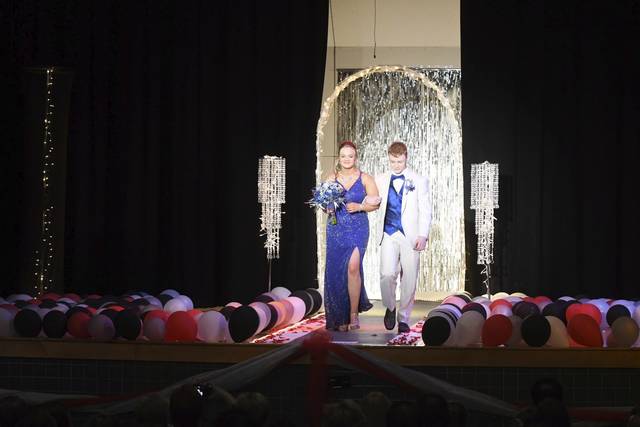 995819_web1_VND-BurrellProm37-050419