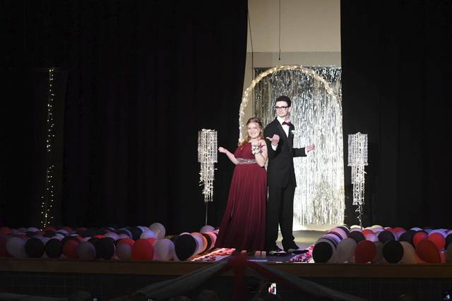 995819_web1_VND-BurrellProm4-050419