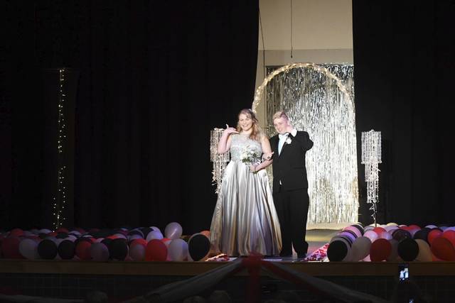 995819_web1_VND-BurrellProm5-050419