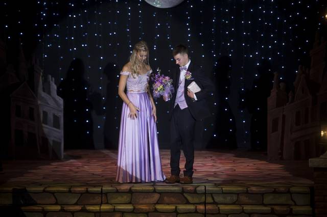 995907_web1_PTR-BELLEVERNONPROM011-051719- 995907_web1_PTR-BELLEVERNONPROM011-051719-
