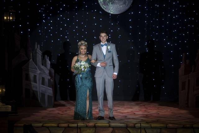 995907_web1_PTR-BELLEVERNONPROM016-051719- 995907_web1_PTR-BELLEVERNONPROM016-051719-