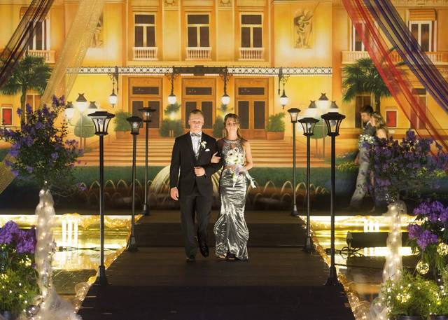 999720_web1_GTR-HEMPFIELDPROM003-050519