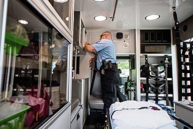 1160680_web1_gtr-AmbulanceMoney003-060119