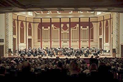 1229400_web1_gtr-tk-beethoven02-060619