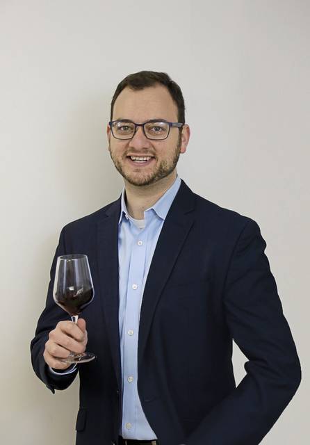1229730_web1_PTR-ADAMWINE-GLASS
