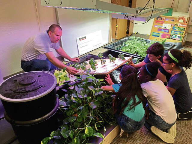1236167_web1_Center-Grows--1-