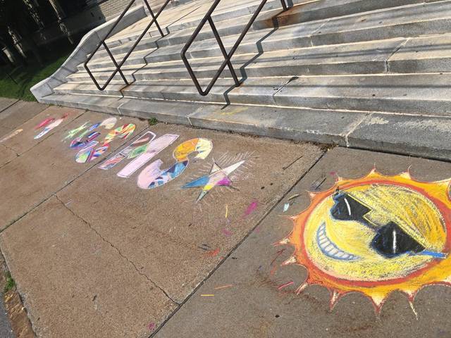 1254426_web1_gtr-chalkwalk1-060619