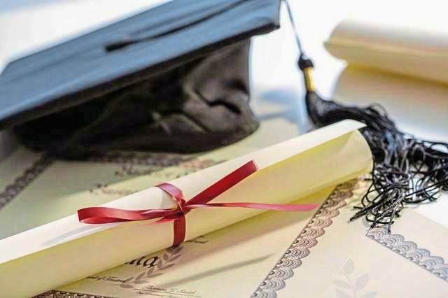 1255766_web1_1254290_web1_WEB-graduate