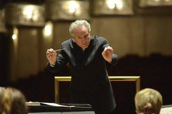 1259193_web1_PTR-FIVETHINGS-BEETHOVEN