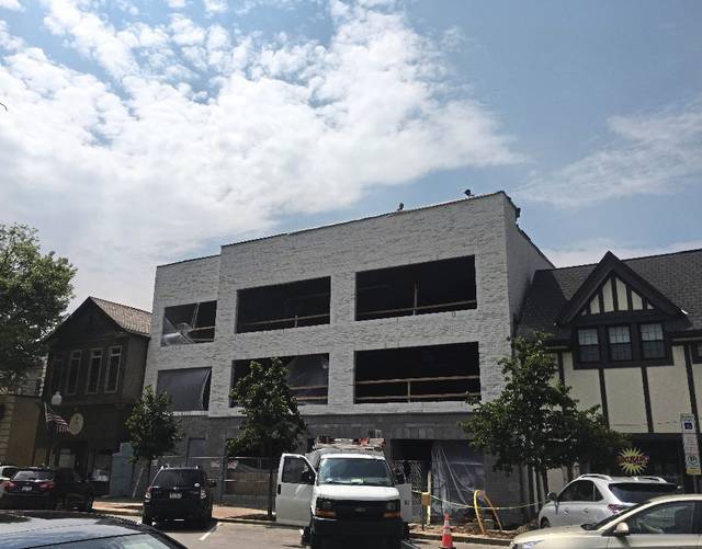 Sewickley officials commend progress of construction site