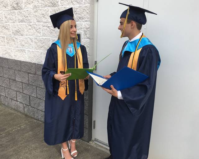 1259408_web1_apollo-ridge-graduation--1-