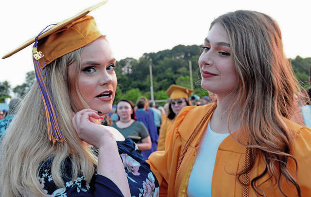 1263533_web1_PaPlumgraduation35-061319