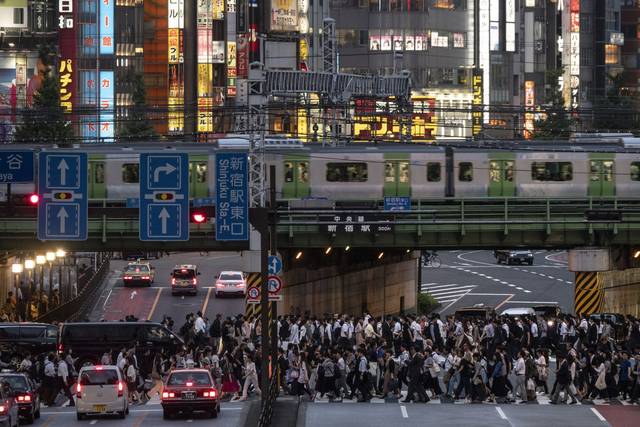 1274602_web1_GTR-JAPANLOOP02