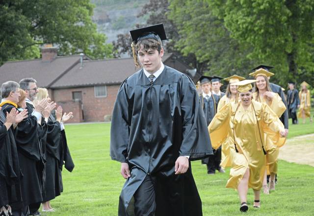 1282806_web1_Pal-RHSgrad1-062019.JPG