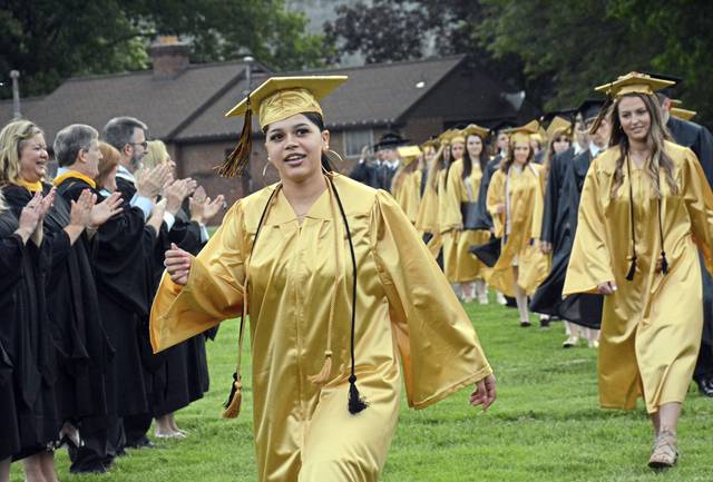 1282806_web1_Pal-RHSgrad2-062019.JPG