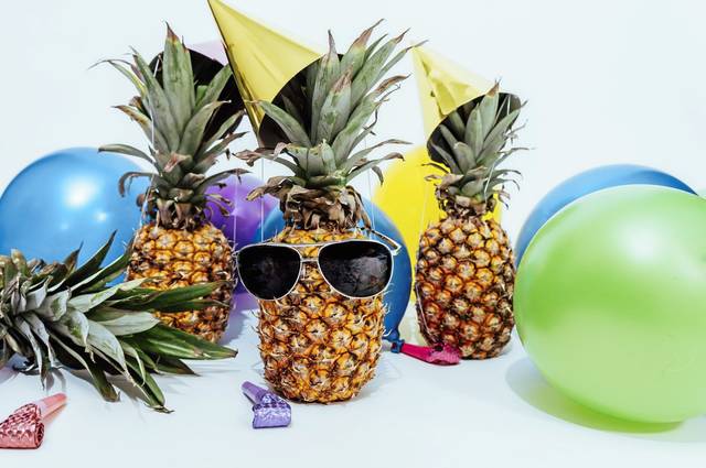 1282920_web1_WEB-party