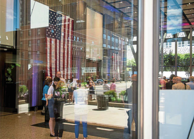 1284473_web1_ptr-flagday07-061519