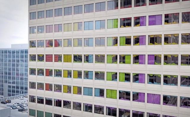 1292304_web1_ptr-PostItPride-061419