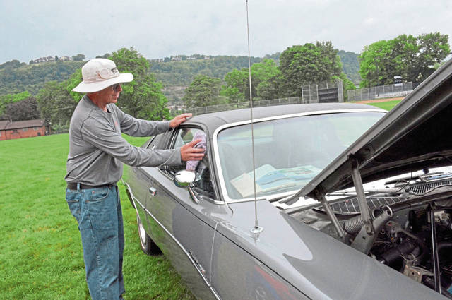 1294859_web1_Pal-Oakcarshow12-062719