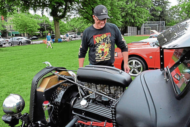 1294859_web1_Pal-Oakcarshow9-062719