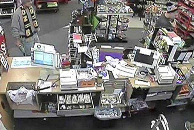 Police: Man faked heart attack while accomplice robbed store