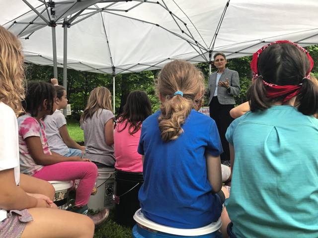 Regional leaders address Glen Oaks Girl Scouts