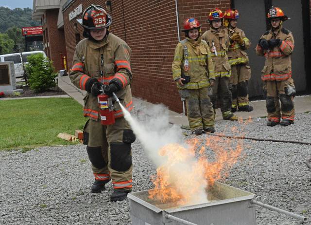 1320639_web1_Pal-firecamp10-062719