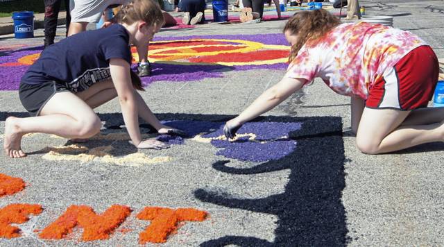 1332533_web1_vnd-lo-sawdustcarpets7-062519