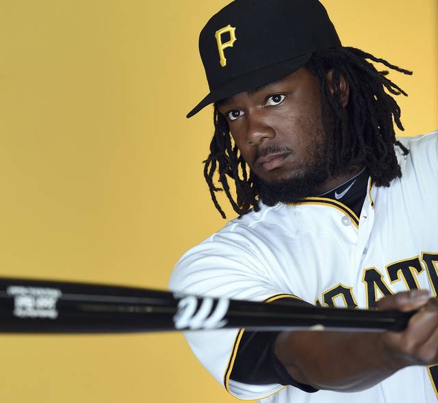 1339287_web1_GTR-Bucs-Bell-AllStar