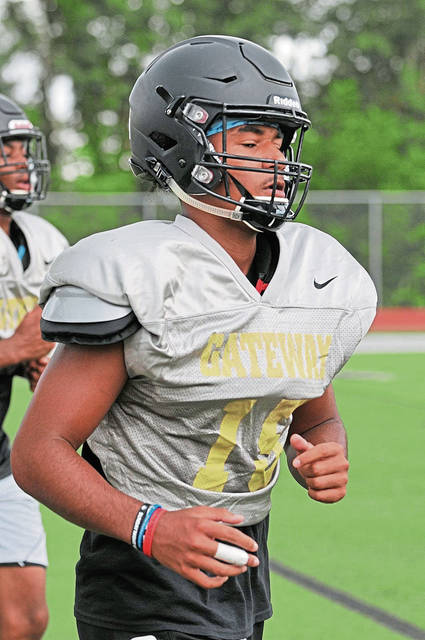 Tui Brown returns as 2-way playmaker for Gateway football