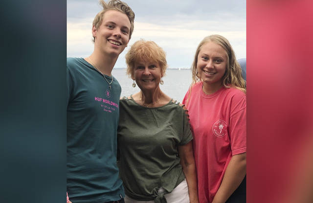 1363192_web1_ptr-FamilyIllness-070319