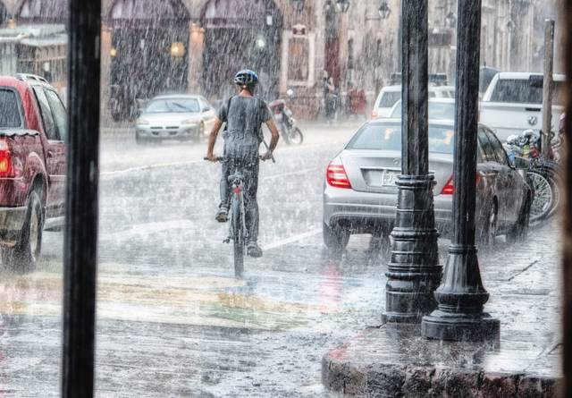 1373410_web1_WEB-heavy-rain