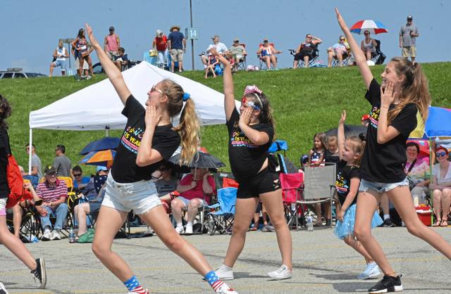 1376270_web1_Te-July4parade15-071119 1376270_web1_Te-July4parade15-071119