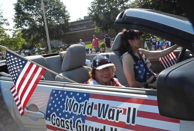 1376270_web1_Te-July4parade7-071119 1376270_web1_Te-July4parade7-071119