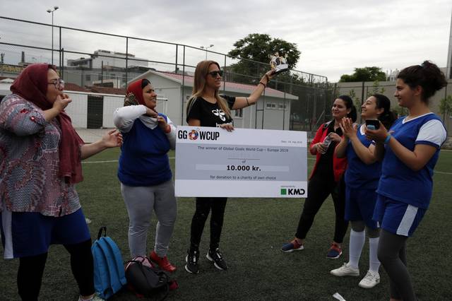 1391223_web1_GTR-refugeesoccer13-091019