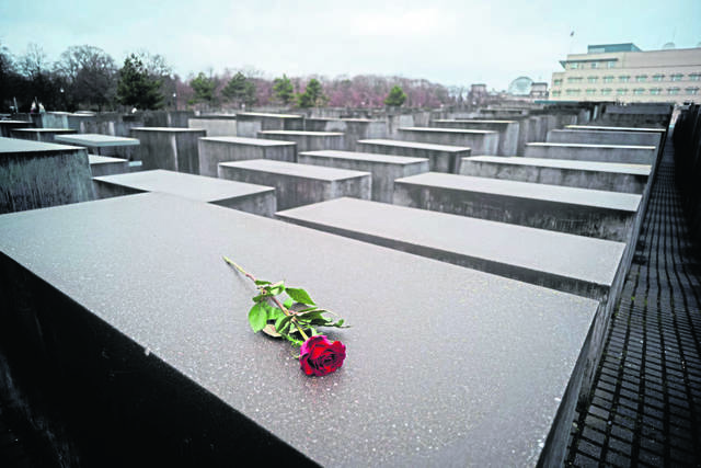 1400396_web1_gtr-holocaustTease-012819