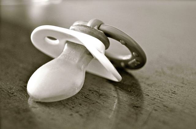 1403072_web1_web-pacifier