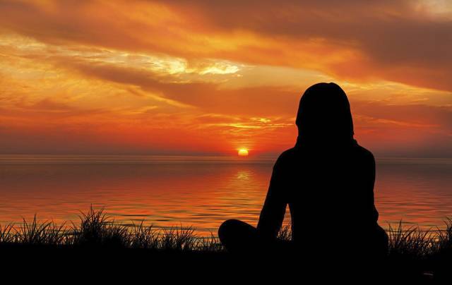1413285_web1_WEB-meditate