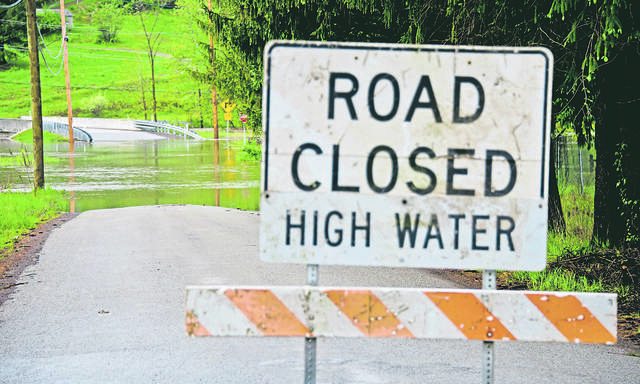 Camp Meeting Road in Bell Acres detour posted