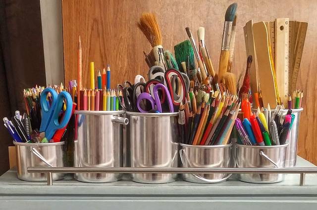 1426879_web1_art-supplies