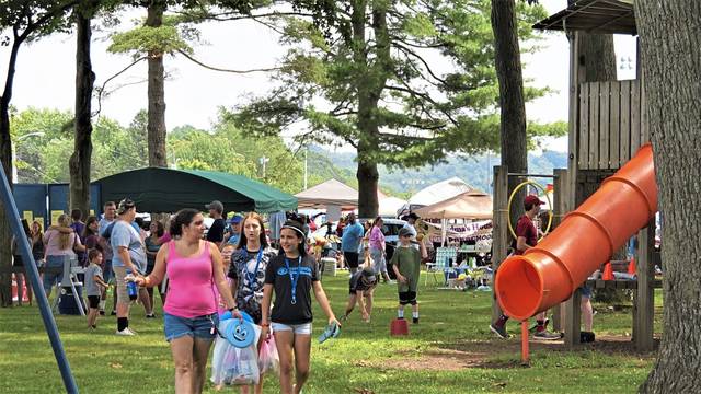 1435590_web1_vnd-ApolloMoonFest7-072119