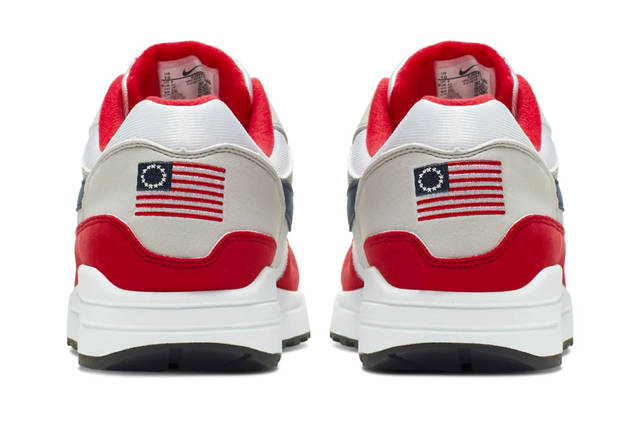 1438513_web1_ptr-NikeAirFlagB-070319